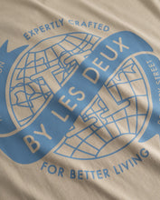 Last inn bildet i Galleri-visningsprogrammet, Globe T-Shirt

